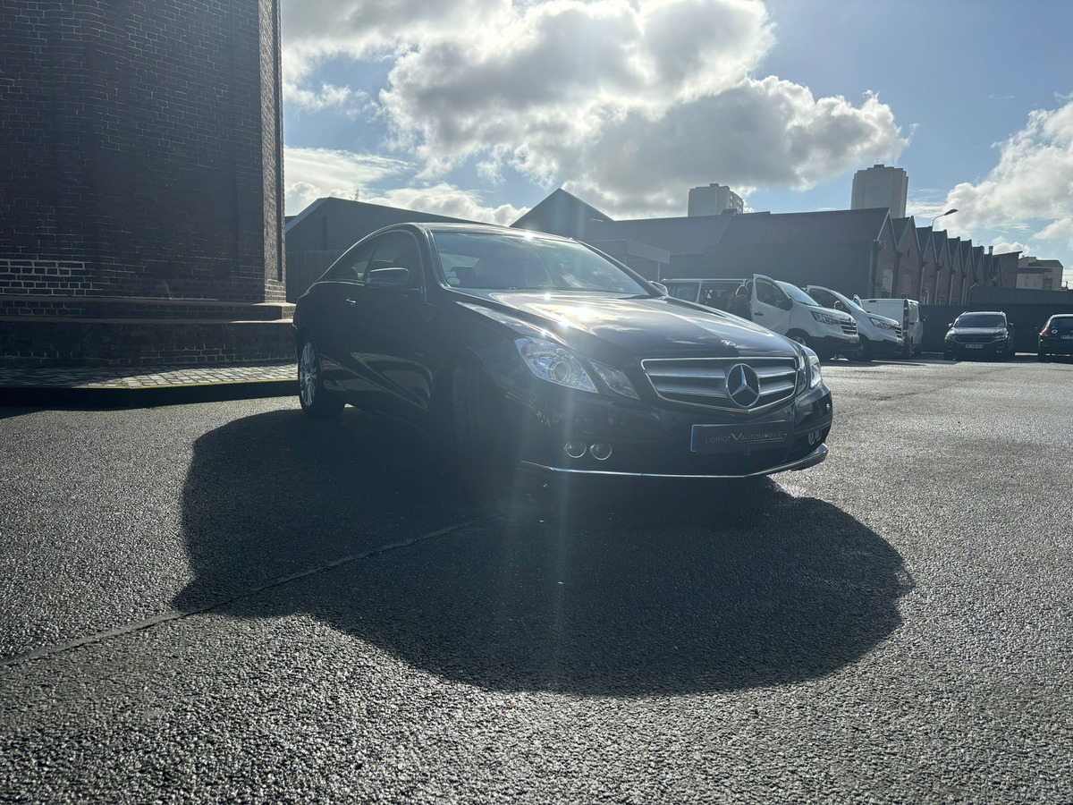Mercedes-Benz Classe E Coupé 220 CDI BlueEfficiency Elegance