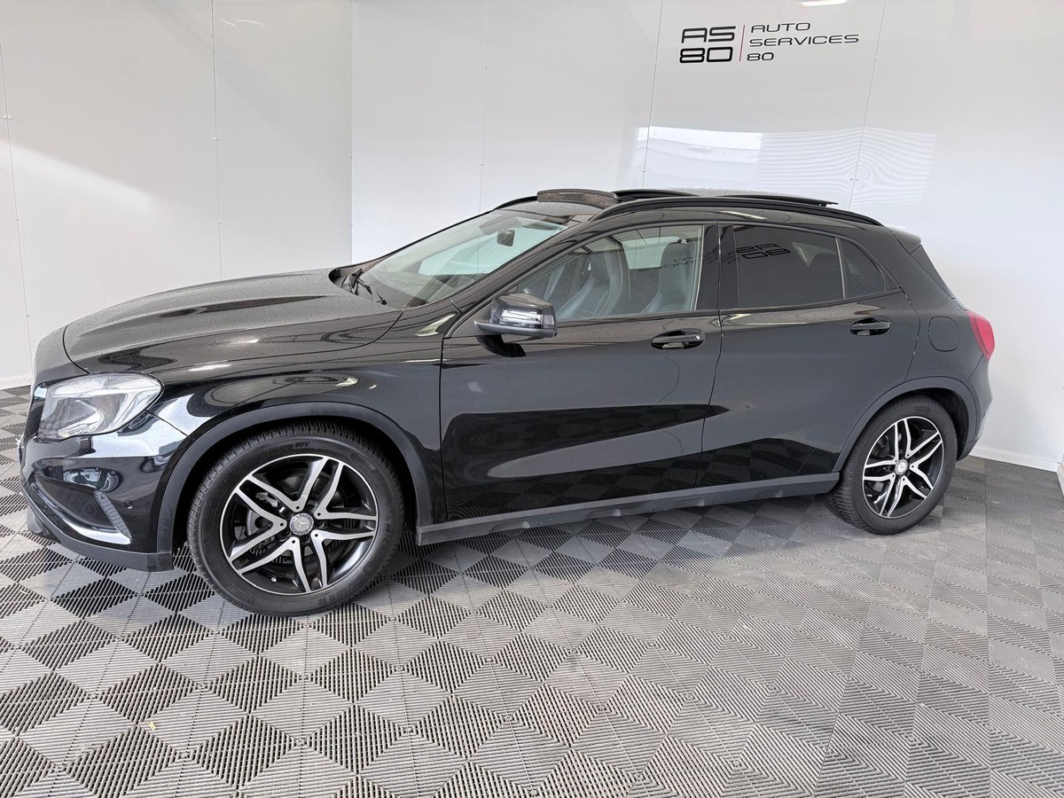 Mercedes-Benz GLA 1.6 i 156  SENSATION