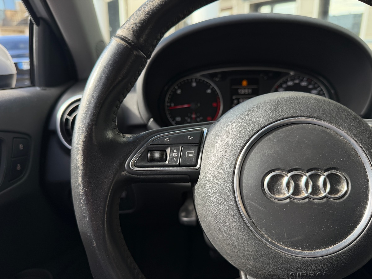 Audi A1 Sportback Attraction 1.6 TDI 90 ch - Entretiens OK