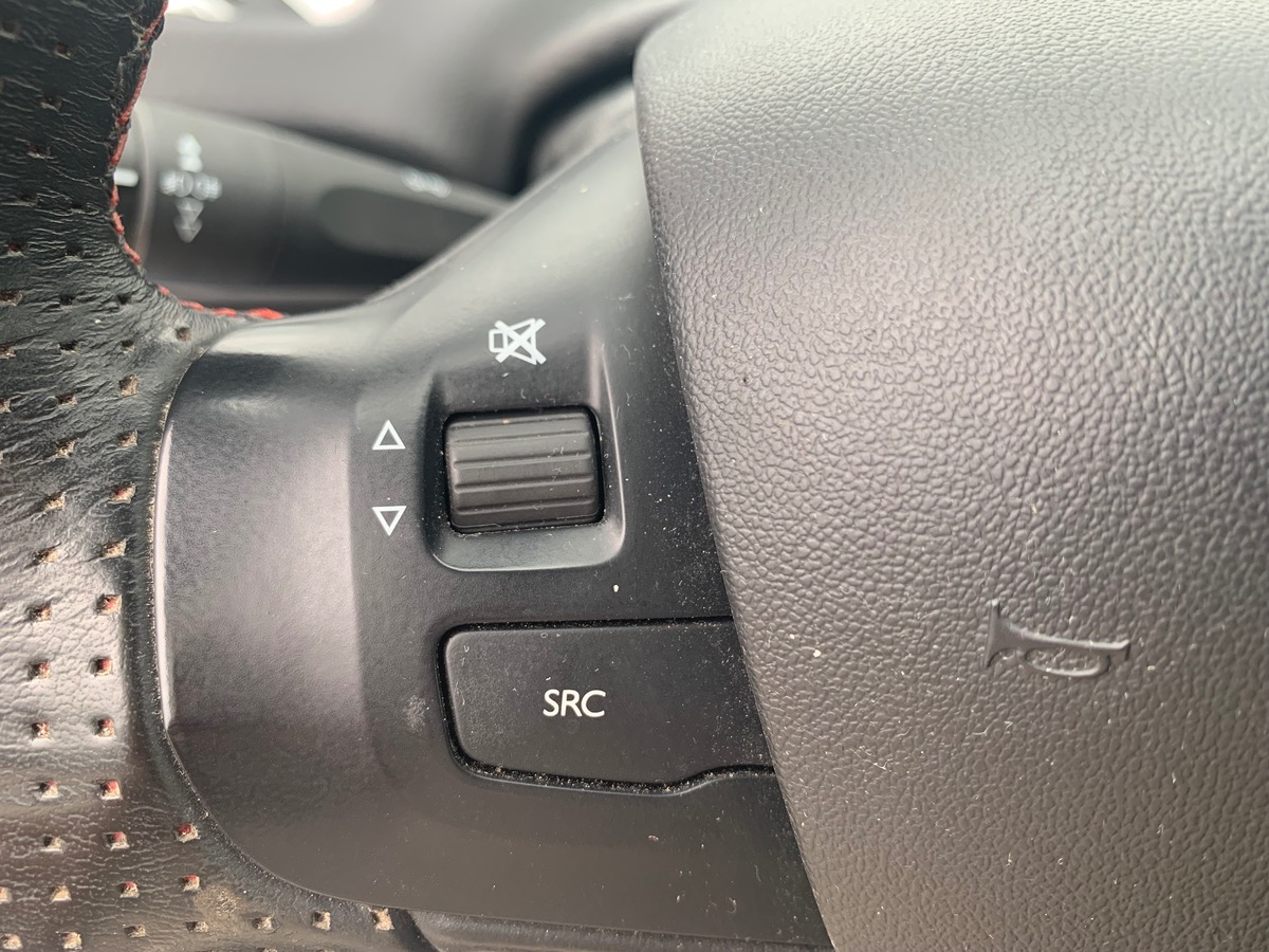 Peugeot 2008 GT LINE | 120 CHEVAUX | Caméra recul | Boite Automatique |  Garantie 20/12/2025