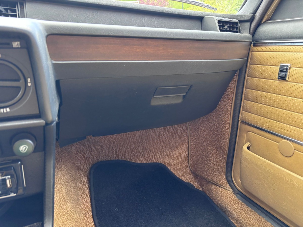 Bmw Série 5 E12 525 - Origine France - Kilométrage d'origine