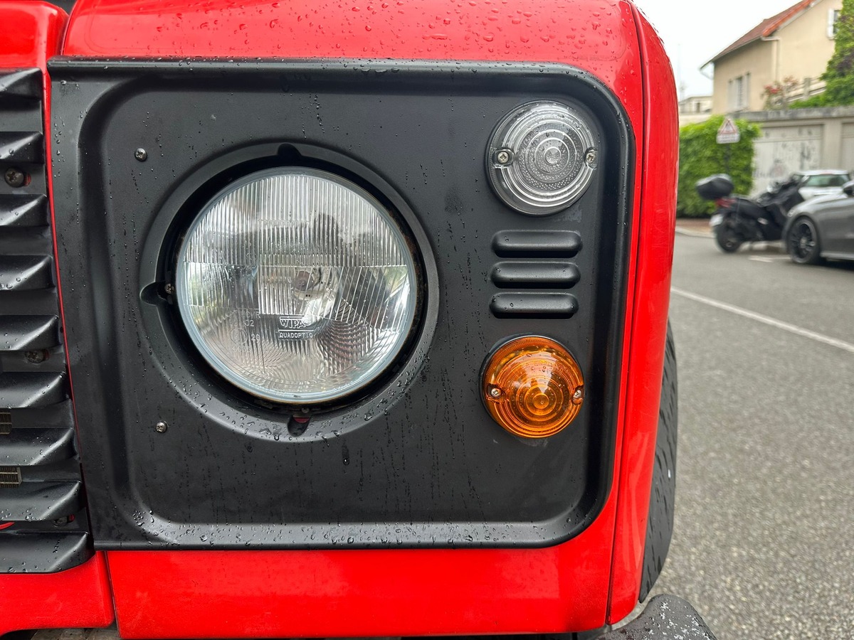 Land-Rover Defender 3 2.2 122 PICK UP MARK V