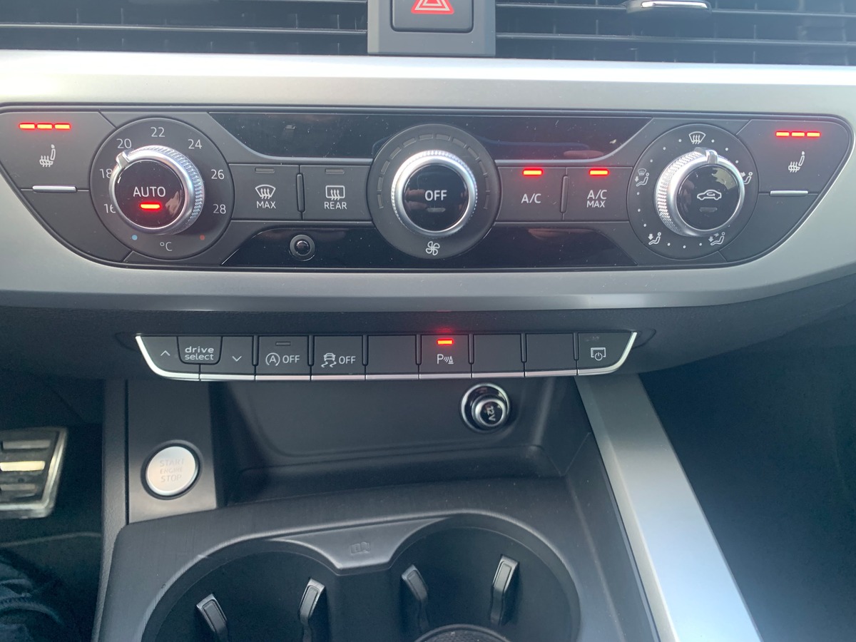 Audi A5 Sportback 190 ch | 2.0 40 | Business line | Régulateur vitesse | Radars avant arriére | GPS