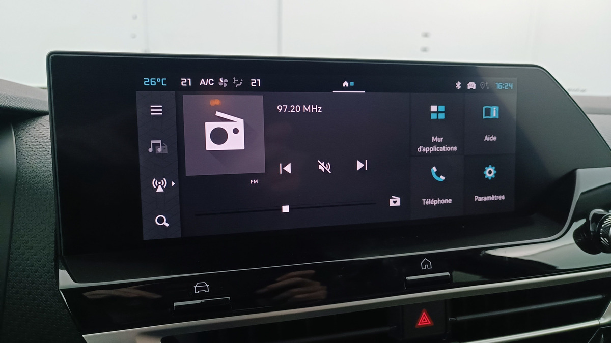 Citroën C4 145 ch | 1.2 Hybride | Max e-DCS6 | Ecran central 10" tactile | PLUSIEURS COLORIS
