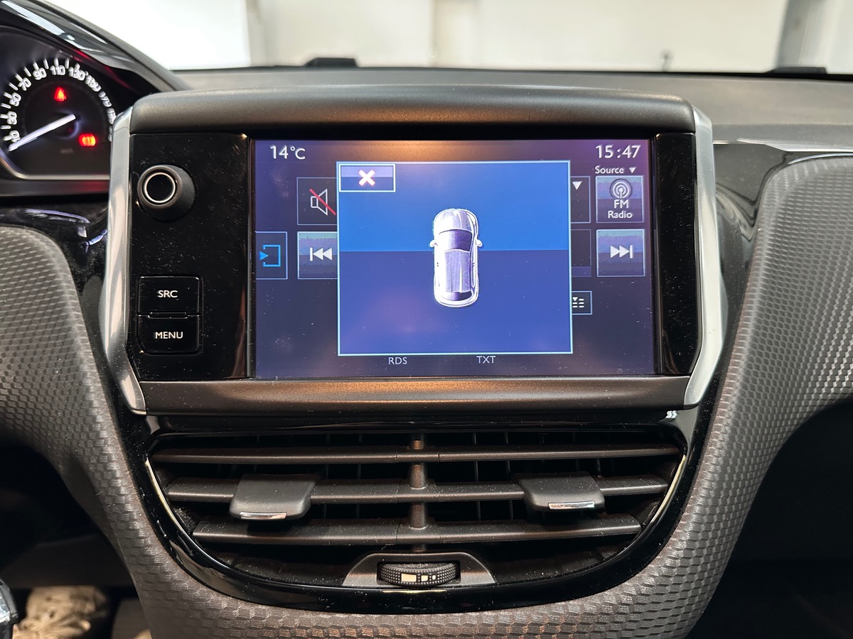 Peugeot 208 1.2 PURETECH 82cv STYLE 5P