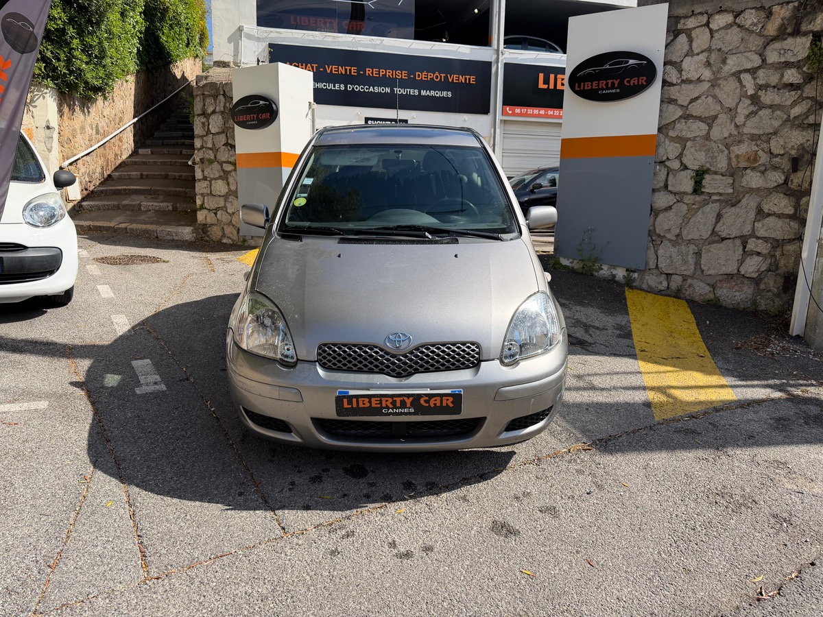 Toyota Yaris VVTI 1.0 65 CV / Boîte auto / 1 er Main / KM réel