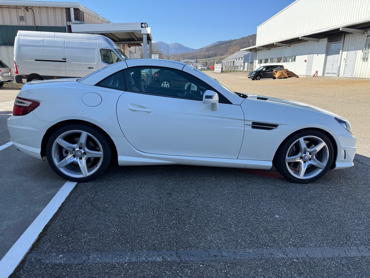 Mercedes-Benz Classe SLK 250 CDI 204 CV Pack AMG, Première main, Suivi Complet Mercedes