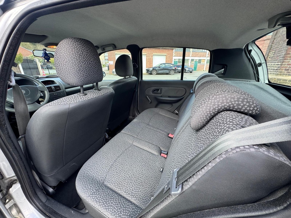 RENAULT Clio II Phase 2 1.2 Campus - 5 portes - Distribution neuve - Garantie