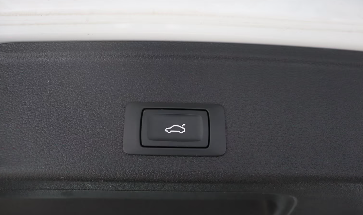 Audi A4 Allroad 40 TDI 204ch Design quattro S tronic 7/Caméra/Attelage