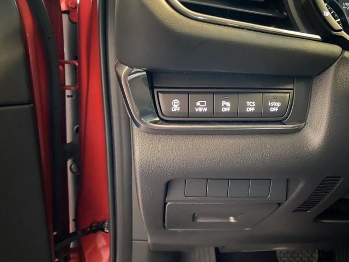 Mazda 1 2.0L e-SKYACTIV X M Hybrid 186 ch 4x2 BVA6 Business Executive