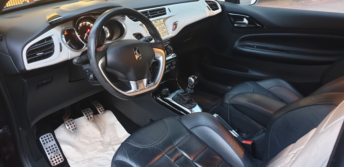 Citroën DS3 DS3 Ultra prestige 1.6 THP 155 Airbags + chaîne de distribution remplacée