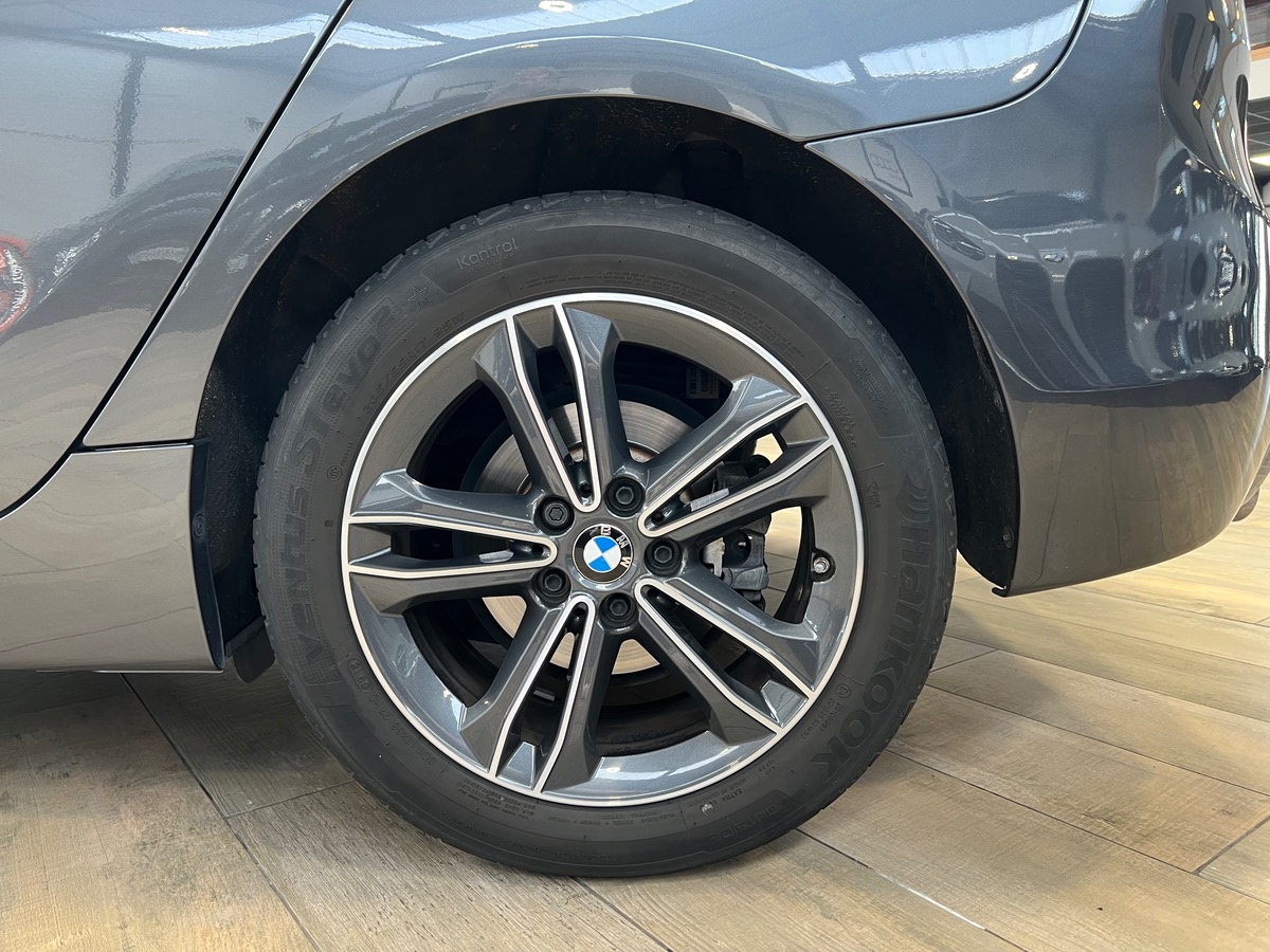 Bmw Série 2 ActiveTourer (F45) 216i 109 ch Finition SPORT