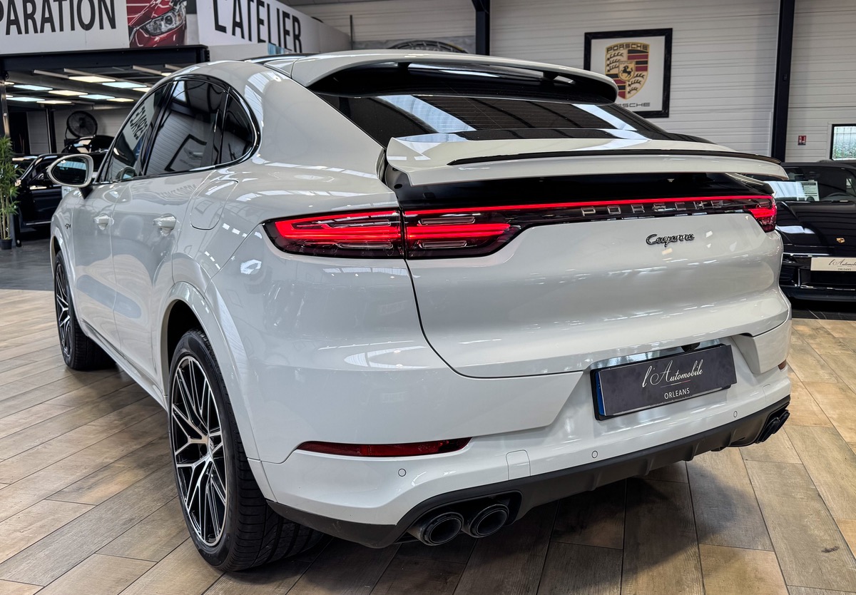 Porsche Cayenne Coupé 3.0 E-HYBRID 462 / CHRONO / SIEGES CHAUFFANTS