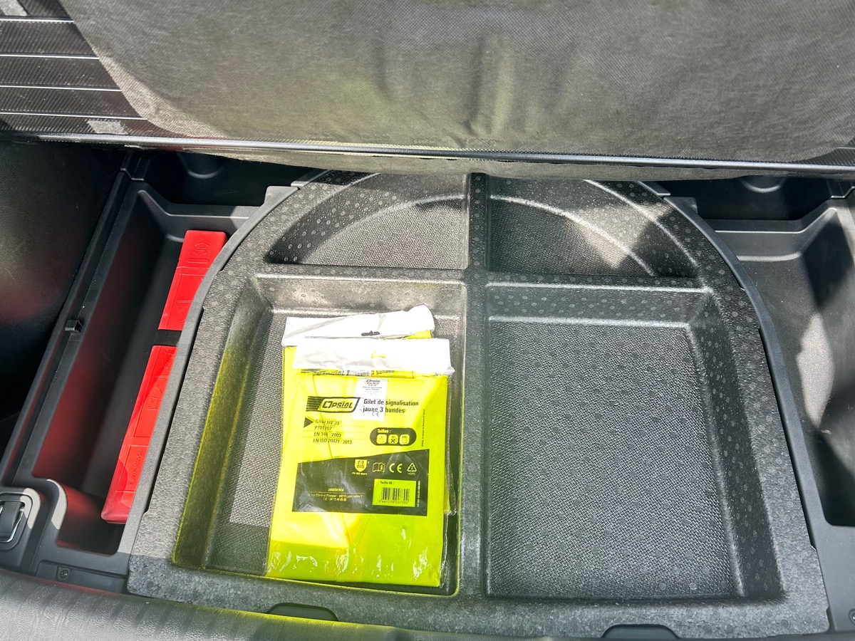 Kia Niro ACTIVE | Attelage amovible | Caméra de recul | Assistance de maintient de trajectoire