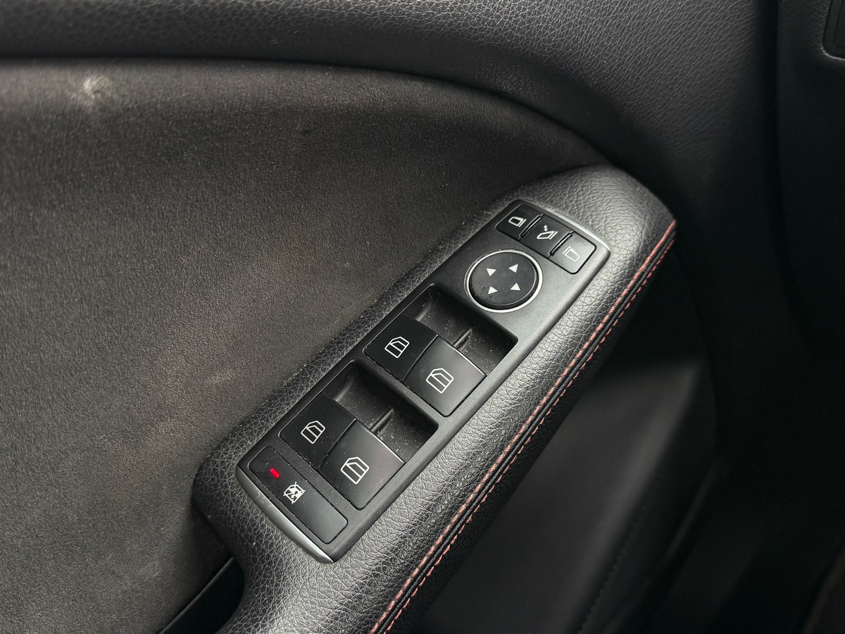 Mercedes-Benz Classe B 200 CDi Pack AMG fascination 2.1 CDi 7G-DCT 136 cv