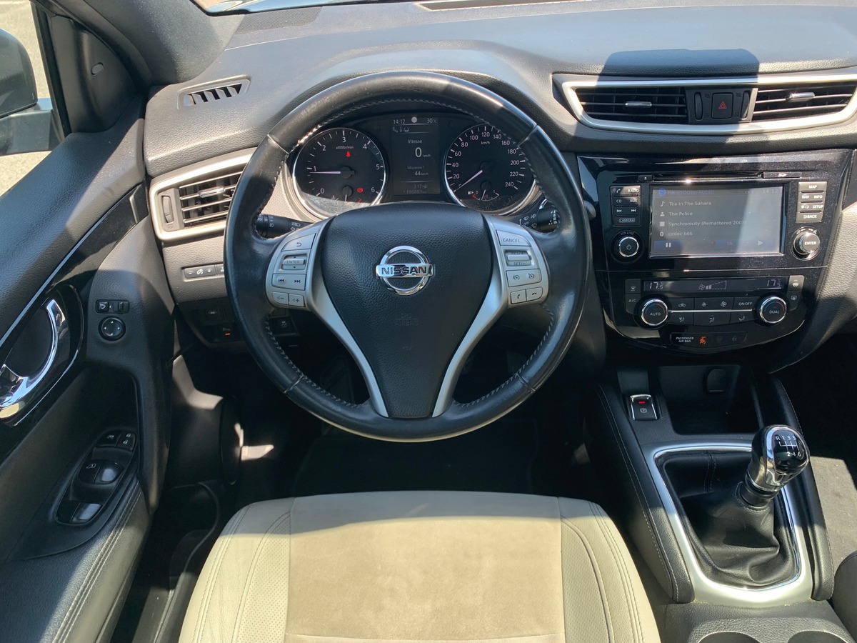 Nissan Qashqai 130 ch | Tekna | Toit panoramique | Caméra de recul | Régulateur vitesse | Attelage