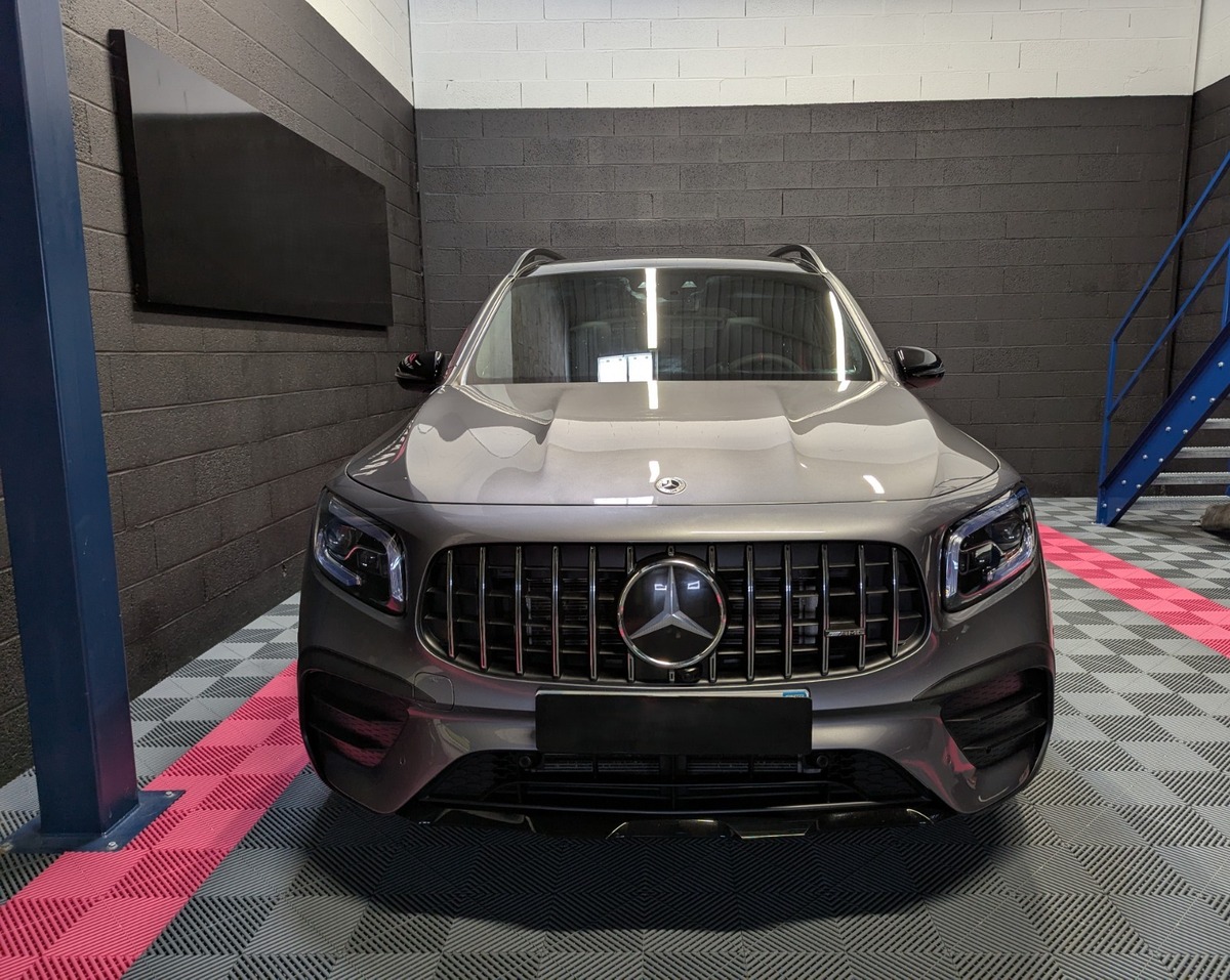 Mercedes Benz GLB AMG 35 4MATIC