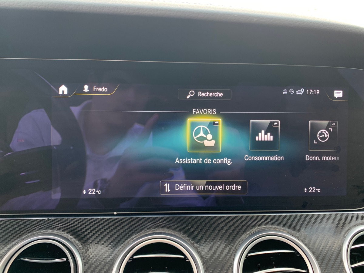 Mercedes-Benz Classe E 200 ch | 220 AMG LINE | Pack Premium | Pack Sport Black | Toit ouvrant