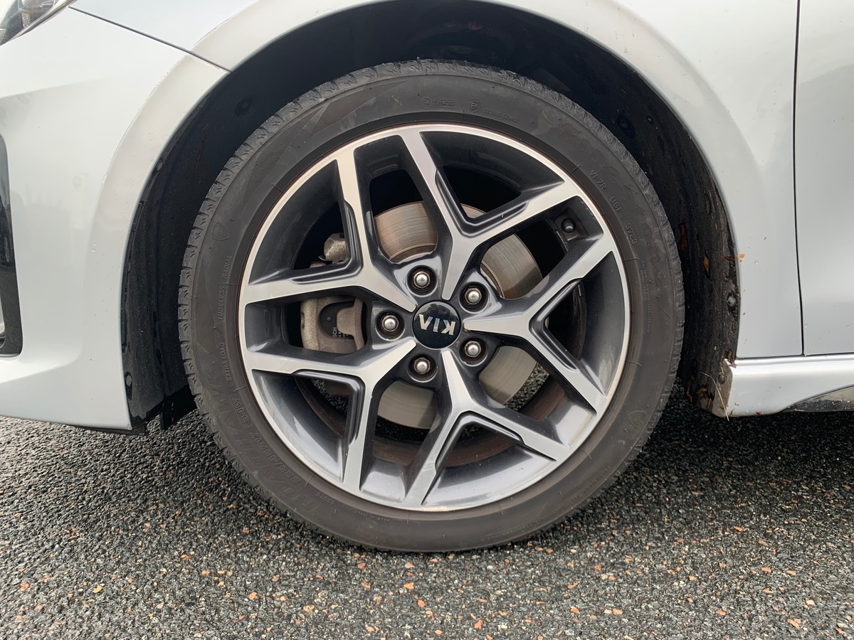 Kia Ceed 136 ch | GT LINE | Caméra Recul | GPS | Régulateur vitesse | Palettes vitesses au Volant