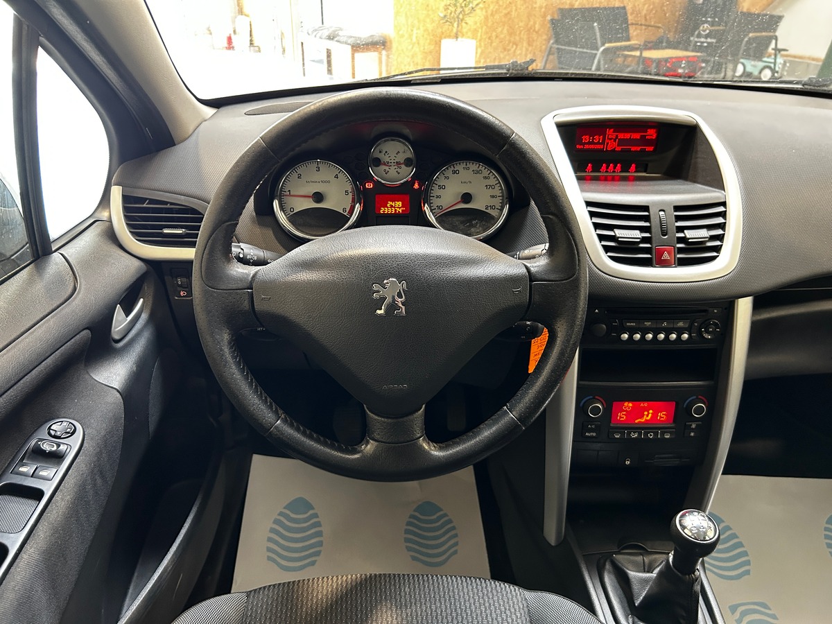 Peugeot 207 SW 1.6 HDi FAP 92 cv / DISTRIBUTION ET VIDANGE OK / SUIVI OK / GARANTIE