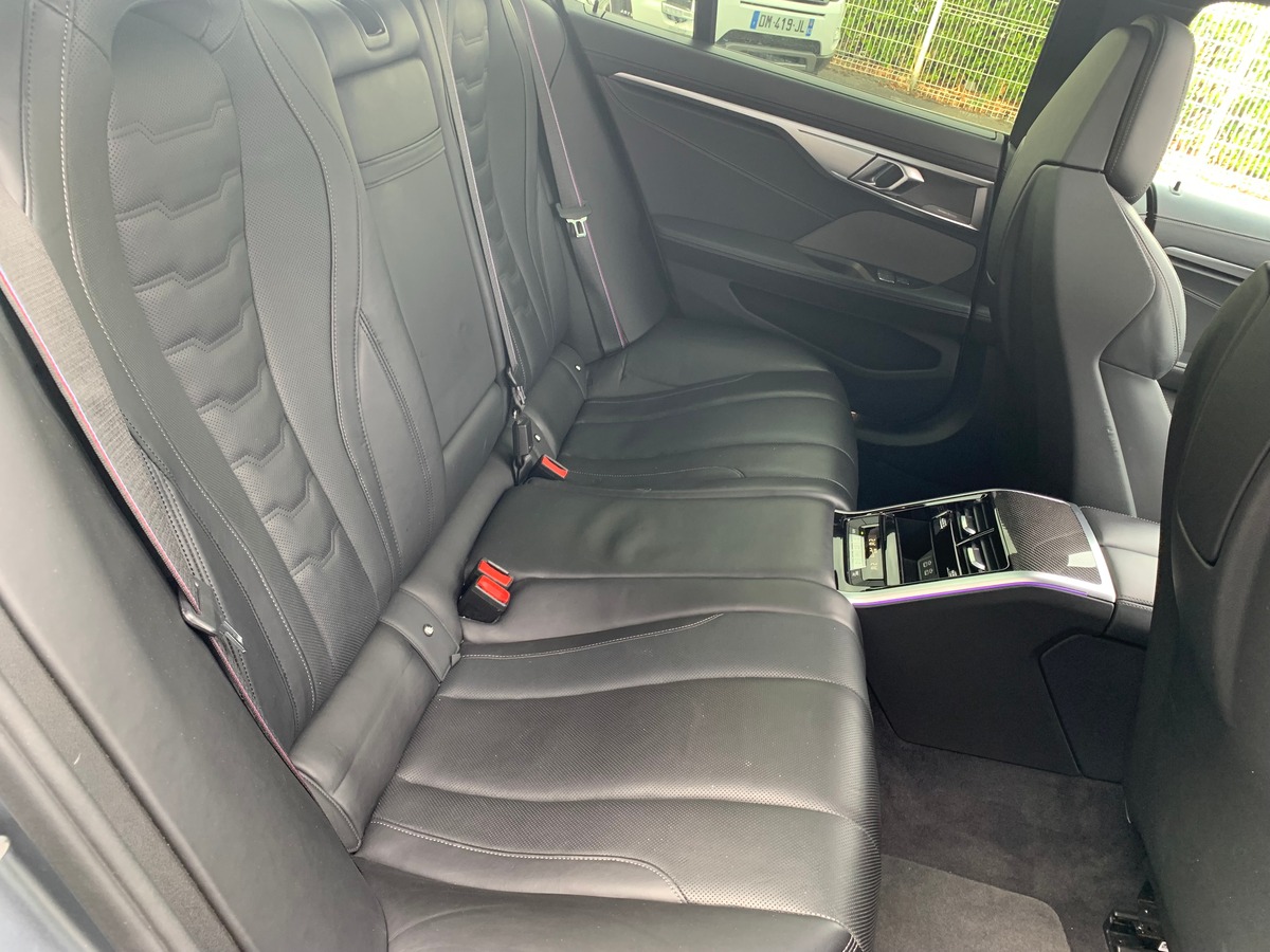 Bmw Série 8 Gran Coupé 340 | M Sport Technic | Toit ouvrant panoramique | Caméra | Sièges ventilés