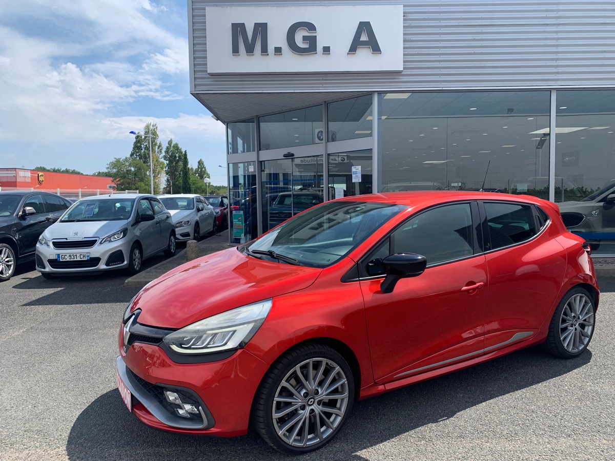RENAULT Clio IV 200 ch | RS | Caméra recul | Régulateur vitesse | GPS | Bluetooth | Palettes volant