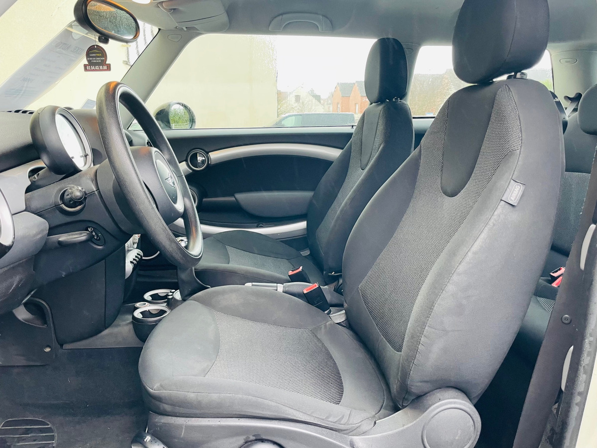 Mini Cooper   1.6 d 110 ch.  Pack Clim