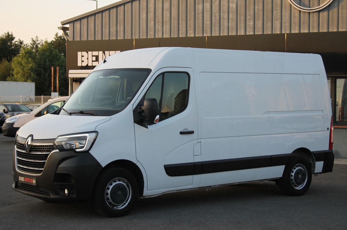 RENAULT Master