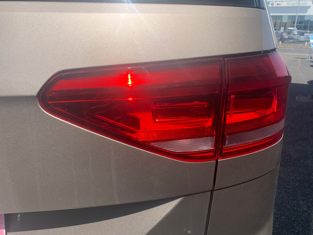 Volkswagen Touran 115 | Confortline | Caméra recul | Régulateur vitesse adaptatif | Apple car Play