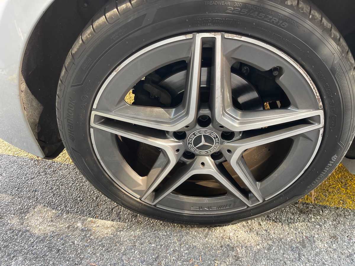 Mercedes Benz Classe A 200 i 163 CV / AMG Line / Toit Ouvrant / Pack Ambiance / Caméra 360°