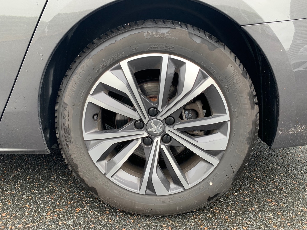 Peugeot 508 SW 130 ch | ALLURE | Caméra de recul | Mirror Screen | Système contrôle des angles morts