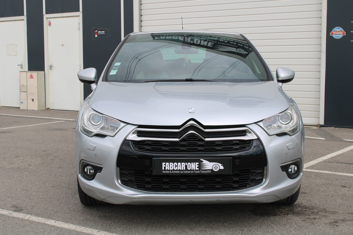 Citroën DS4 2.0 BLUEHDI 180 S&S SPORT CHIC EAT6 - Garantie 12 Mois