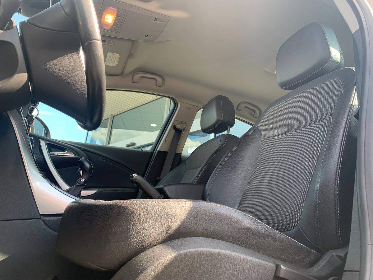 Opel OPEL ASTRA 110 chevaux | Caméra de recul | Régulateur de vitesse | GPS | Climatisation | Barres toit