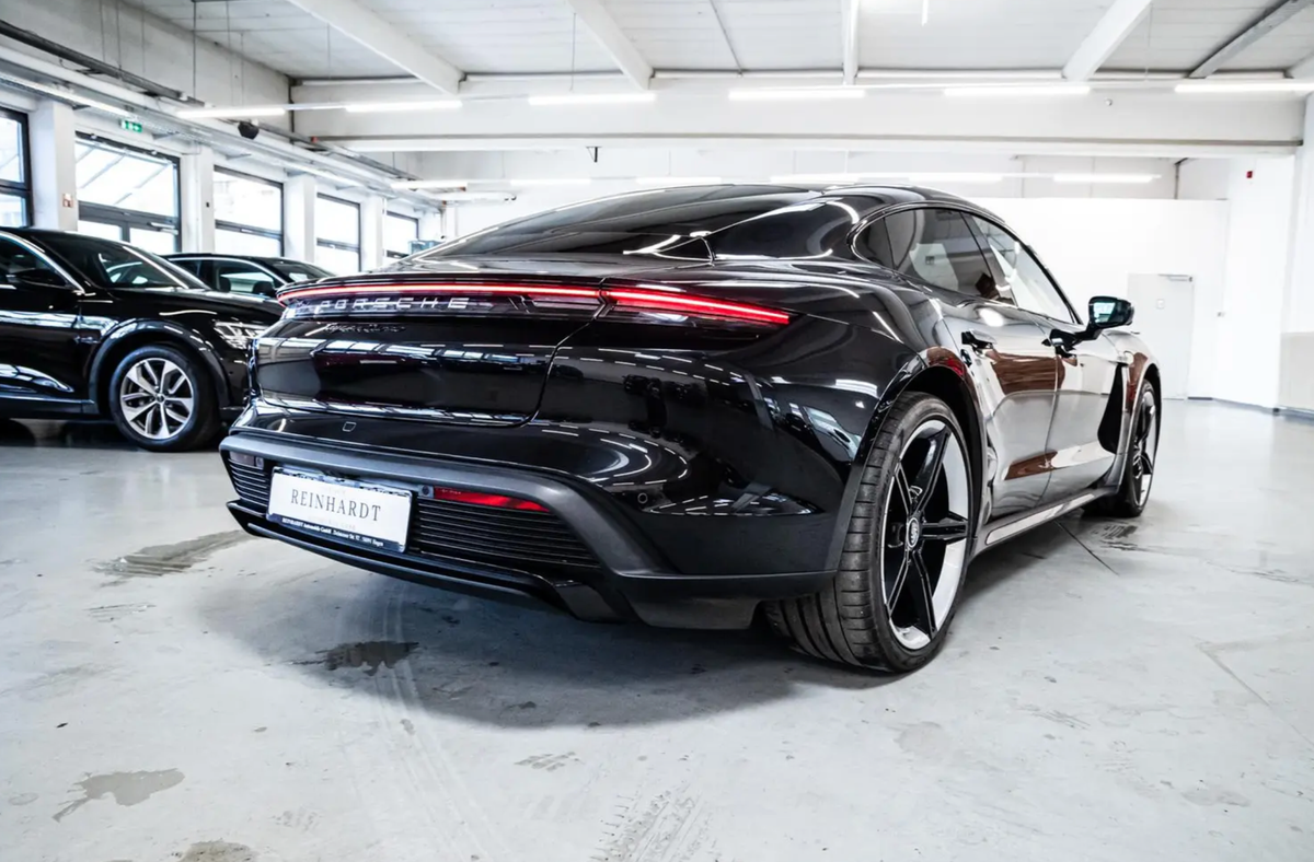 Porsche Taycan 680ch Turbo/Bose