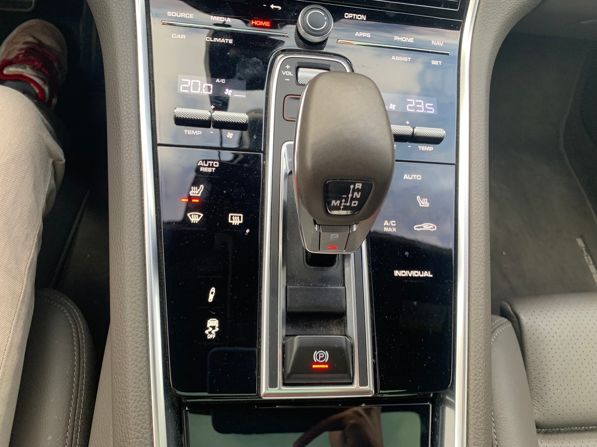 Porsche Panamera 465 ch | Platinium Edition | 4 E- Hybrid | TVA Récupérable | Jantes Sport Exclusive