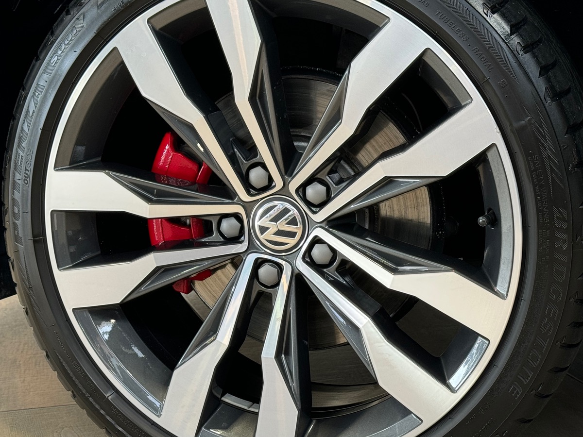Volkswagen T-Roc R-LINE 2.0 TFSI 190CV 4MOTION DSG7 TOIT PANORAMIQUE f