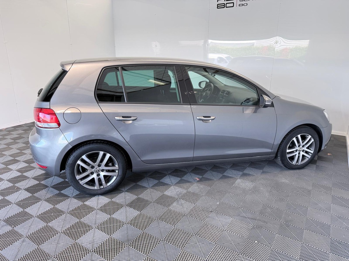 Volkswagen Golf VI 1.6 TDI 105  TRENDLINE