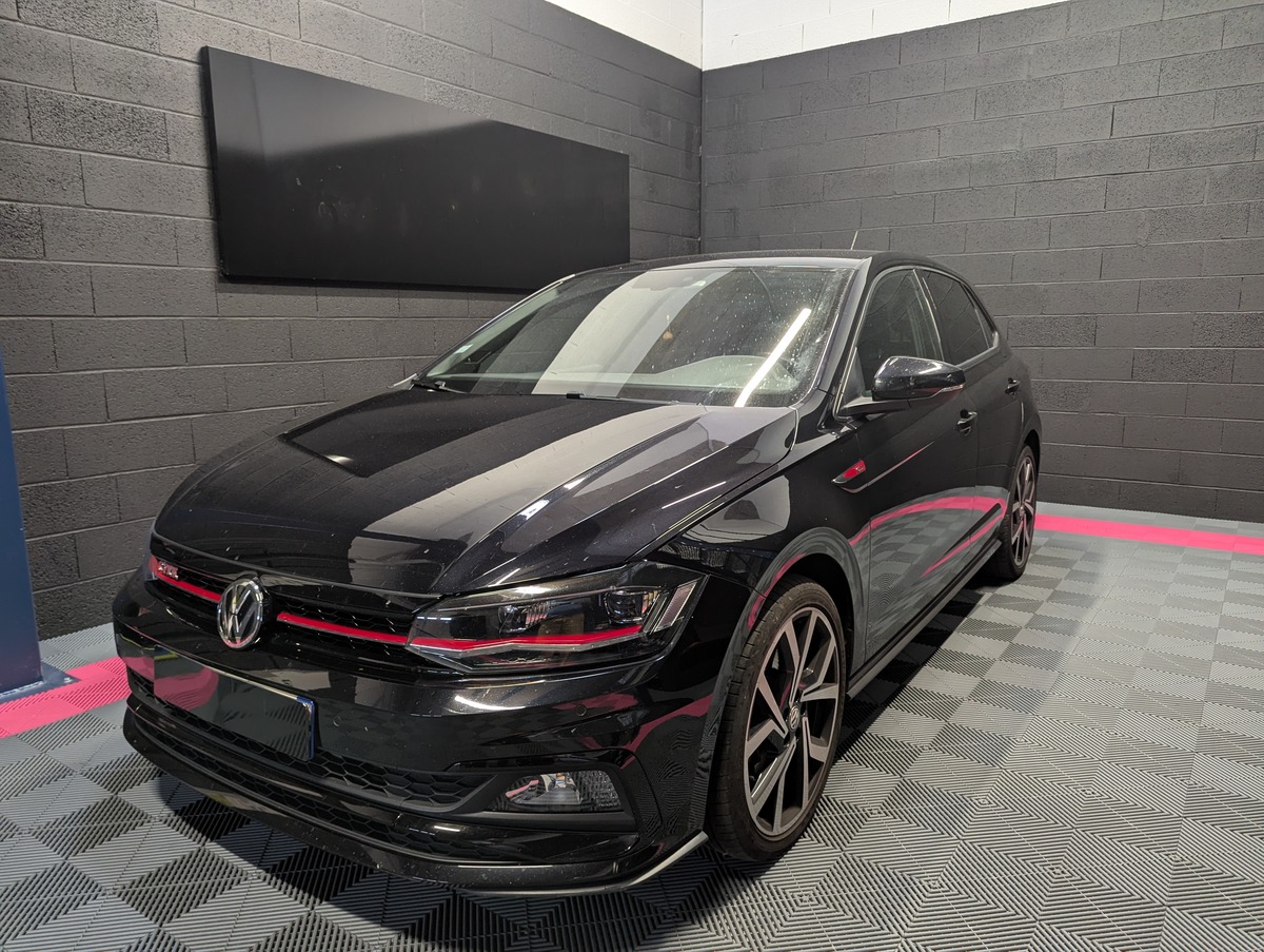 Volkswagen Polo 2.0 TSI 200ch DSG6 GTI VIRTUAL-BEATS-SIEGES CHAUFFANT