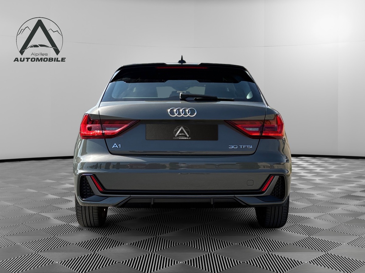 Audi A1 S LINE 30 TFSI 110 S TRONIC 7 / CARPLAY / TOIT NOIR