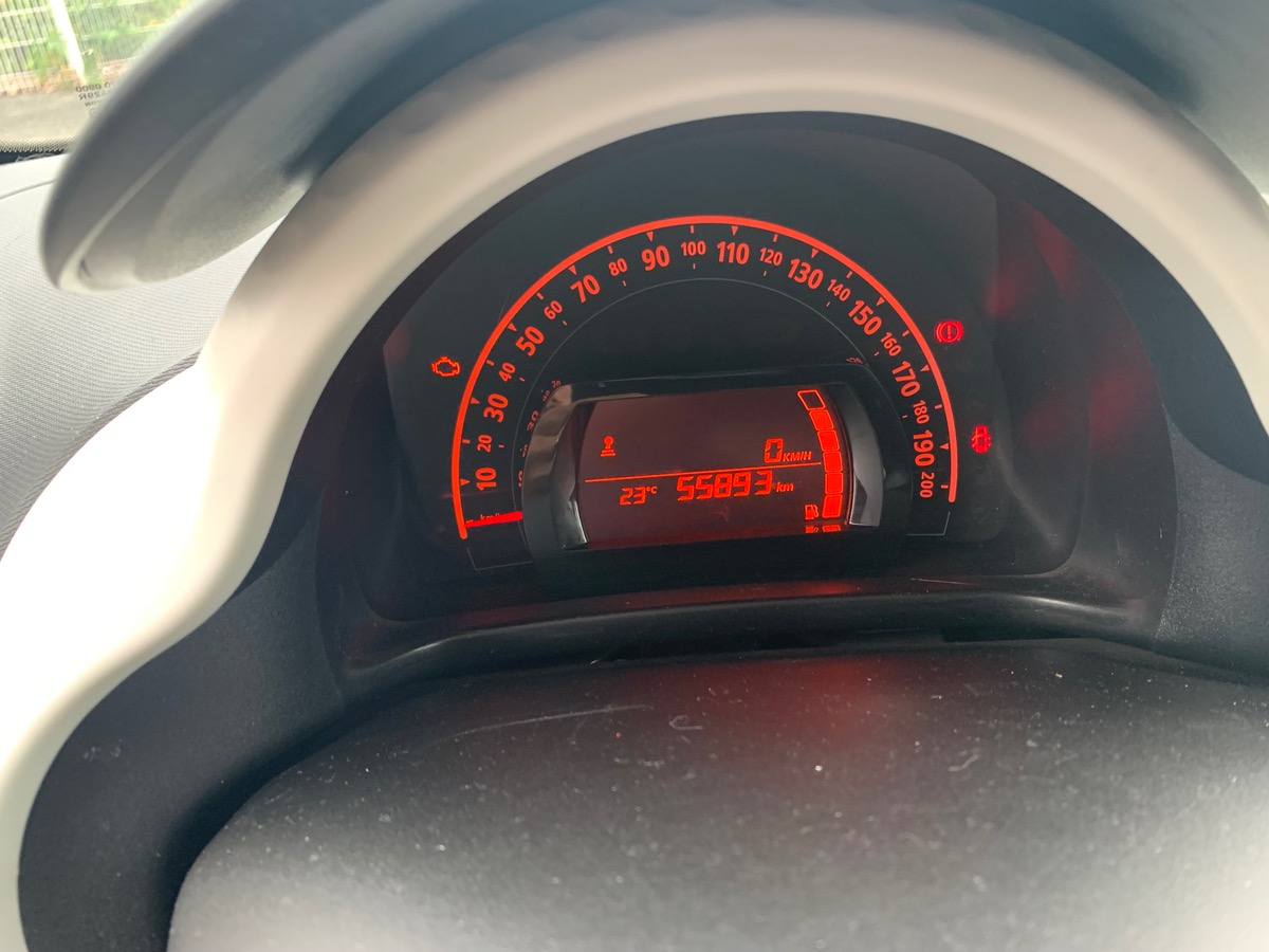 RENAULT Twingo LIFE | Radio Connect R&Go + support téléphone | Limiteur de vitesse.