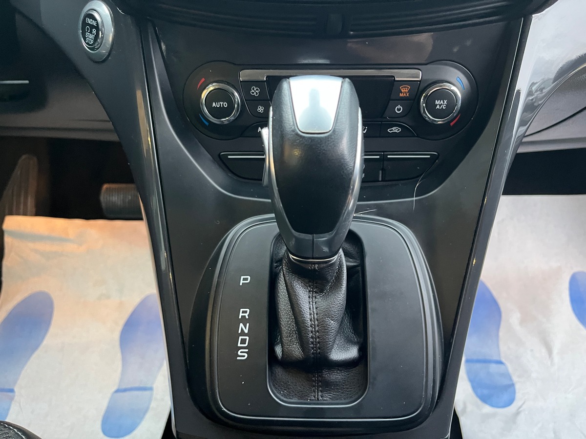 Ford Kuga II 2.0 TDCi 4x4 Powershift 150 ch TITANIUM boite automatique