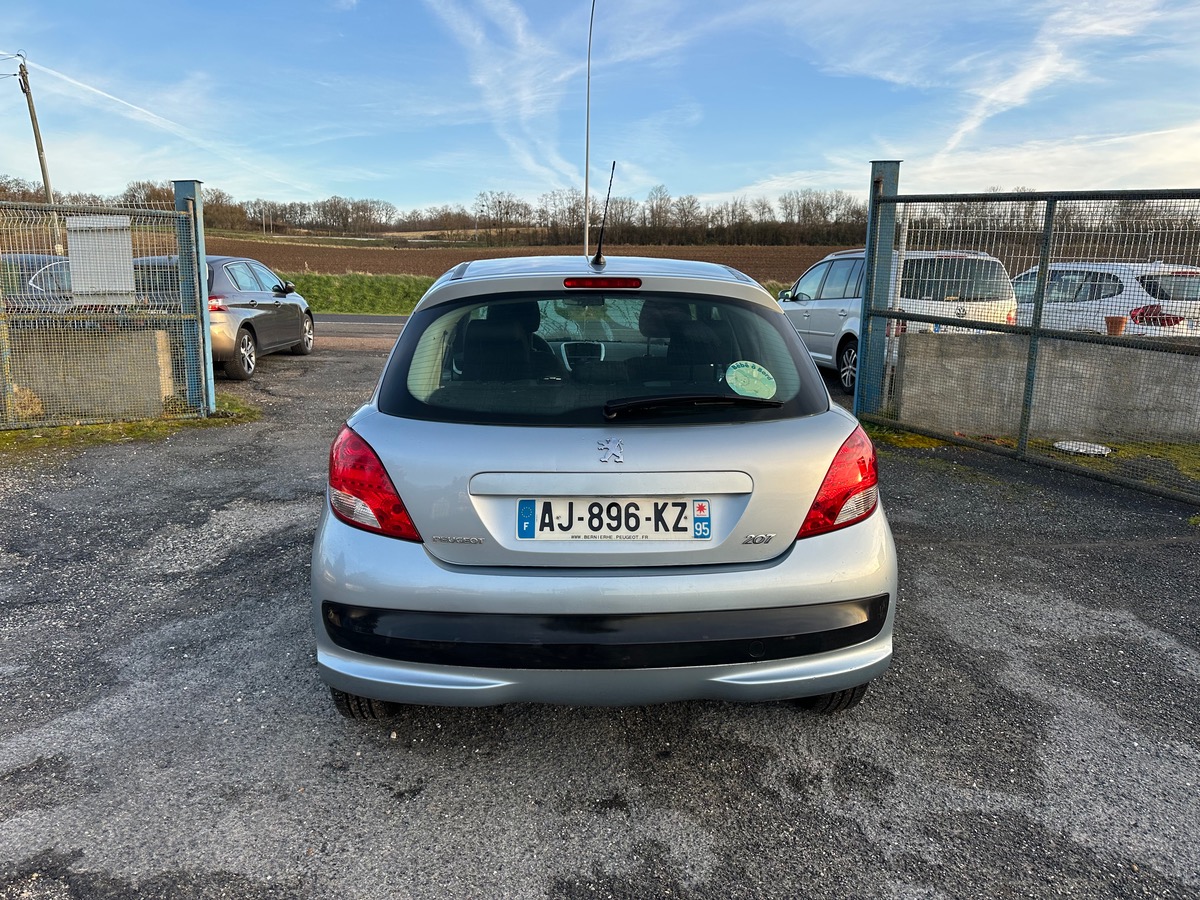 Peugeot 207 1.4 hdi 70cv phase 2 173100km