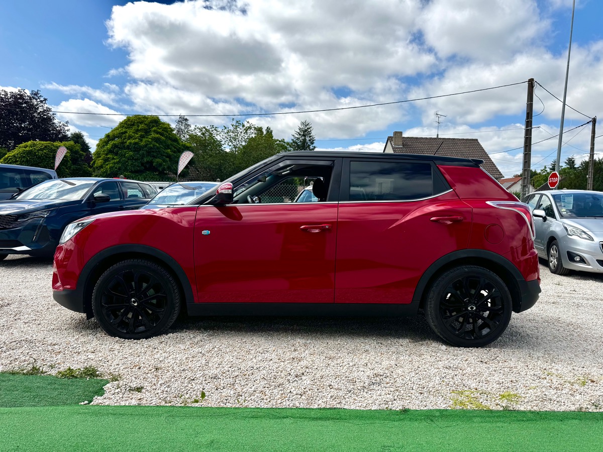 Ssangyong Tivoli 160 E-XDI 115 CV 2WD URBAN +   /  CAMÉRA  /  ACCES MAIN LIBRE  /  MOTEUR A CHAINE