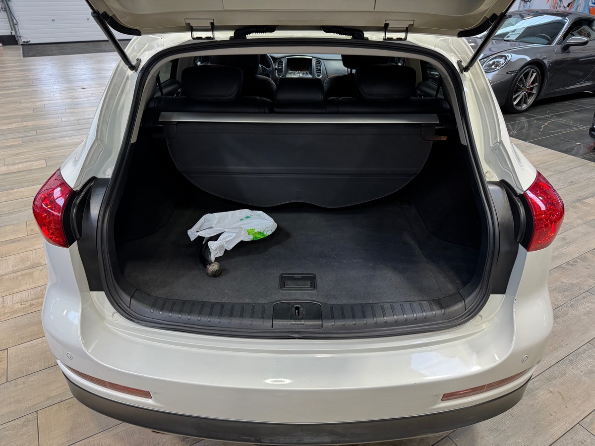 Infiniti EX30D GT PREMIUM V6 AWD AUTO-S7 238CV TO/ATTELAGE/CAM 360°/BOSE ENTRETIEN COMPLET A 