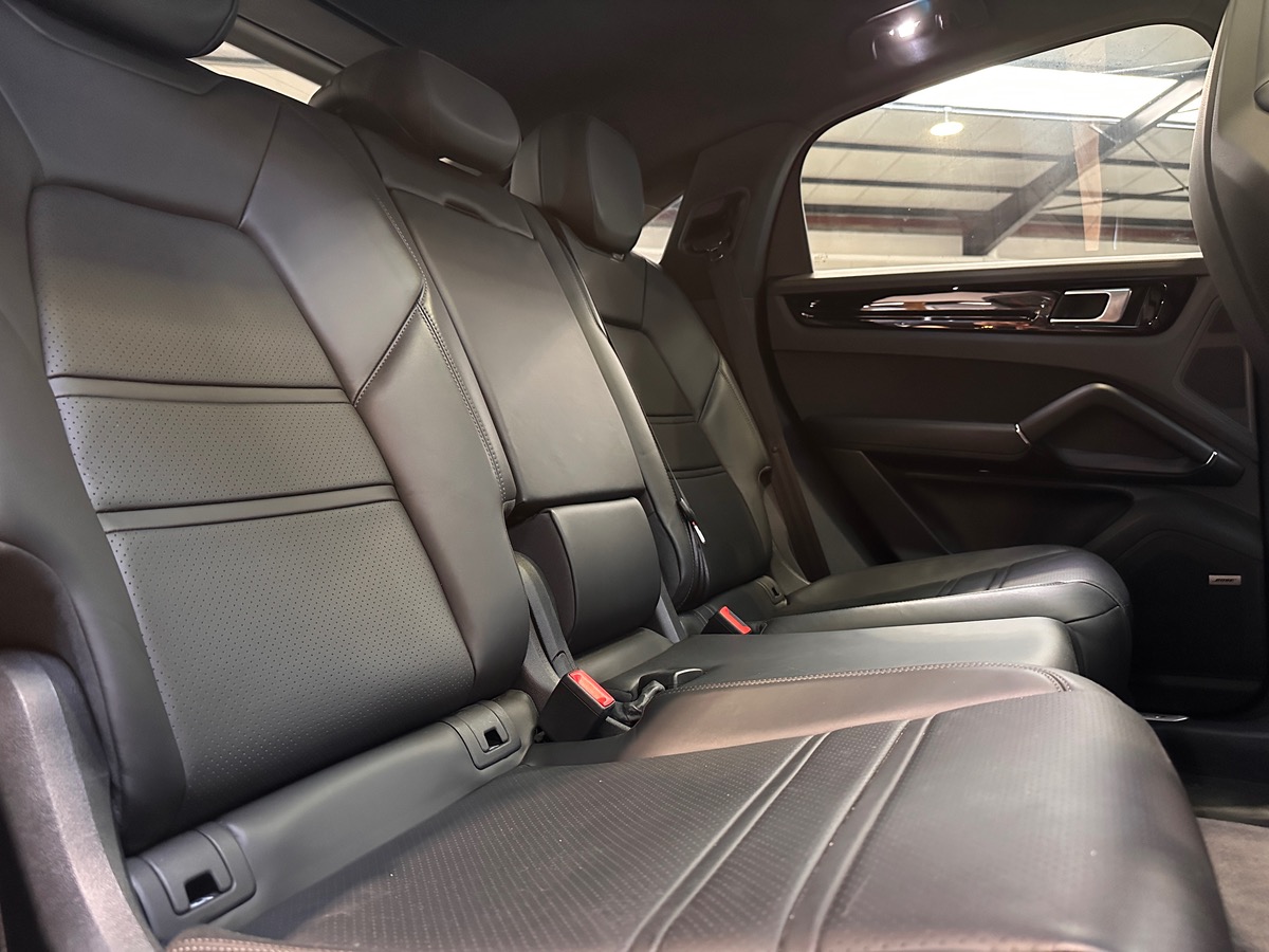 Porsche Cayenne Coupé e-Hybrid 462 cv - 1ère Main FR / Suivi Full CP