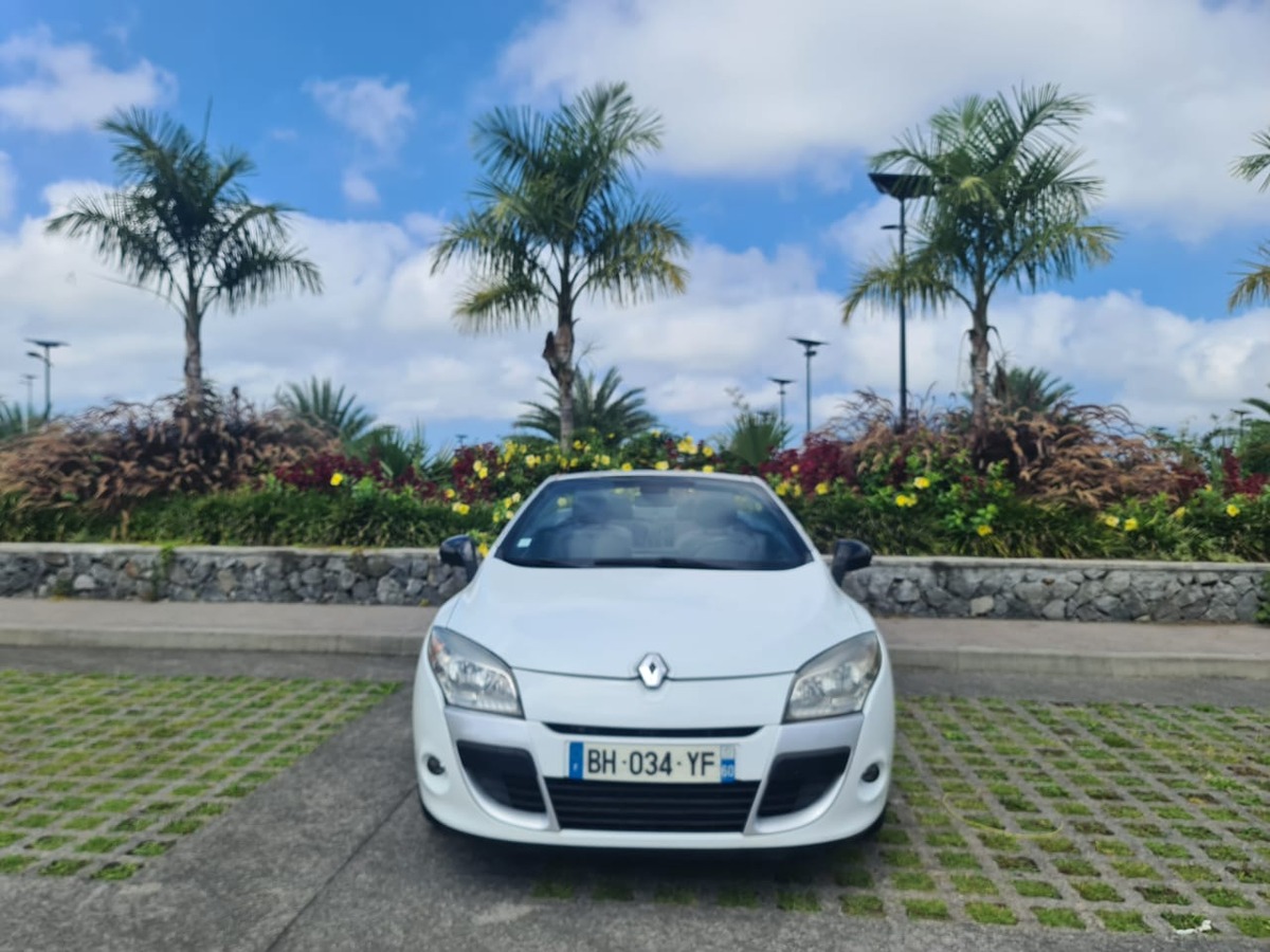 RENAULT Megane Cab CC