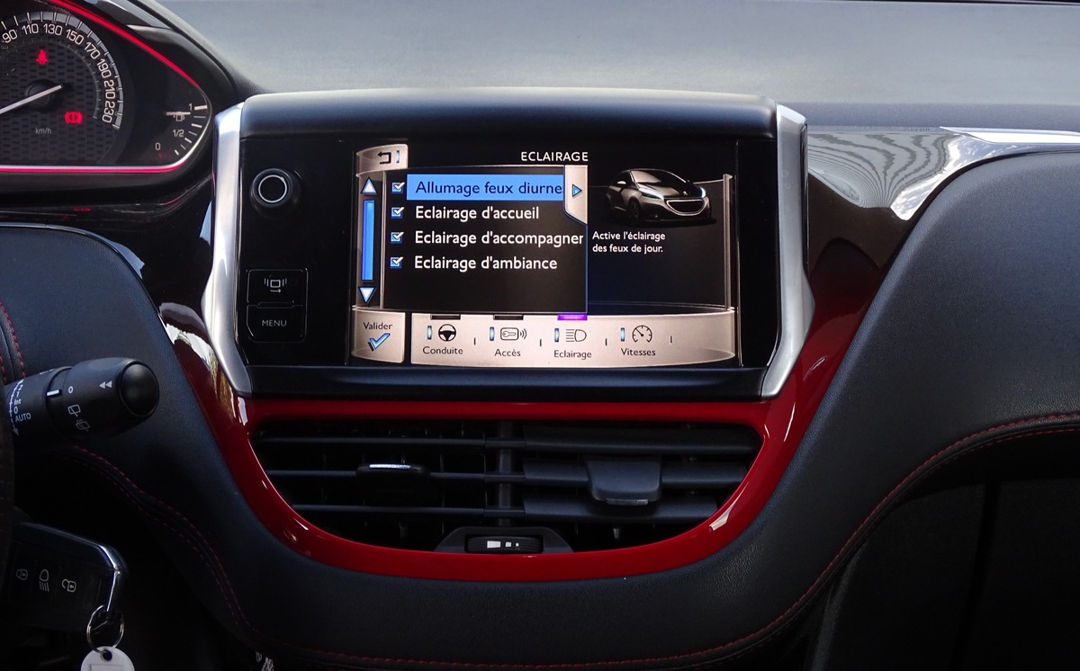 Peugeot 208 1.6 GTI 200ch BVM6