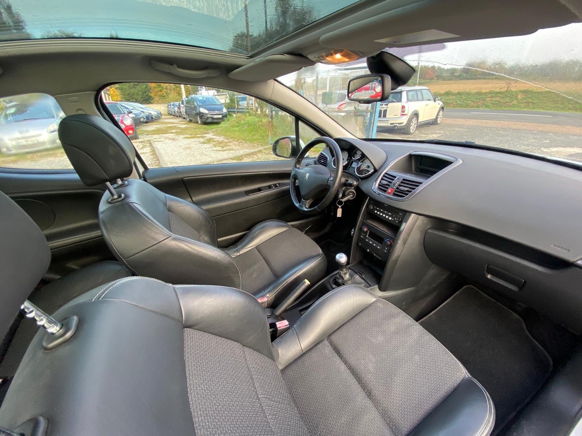 Peugeot 207 1.6 thp 156cv feline sport en l'etat