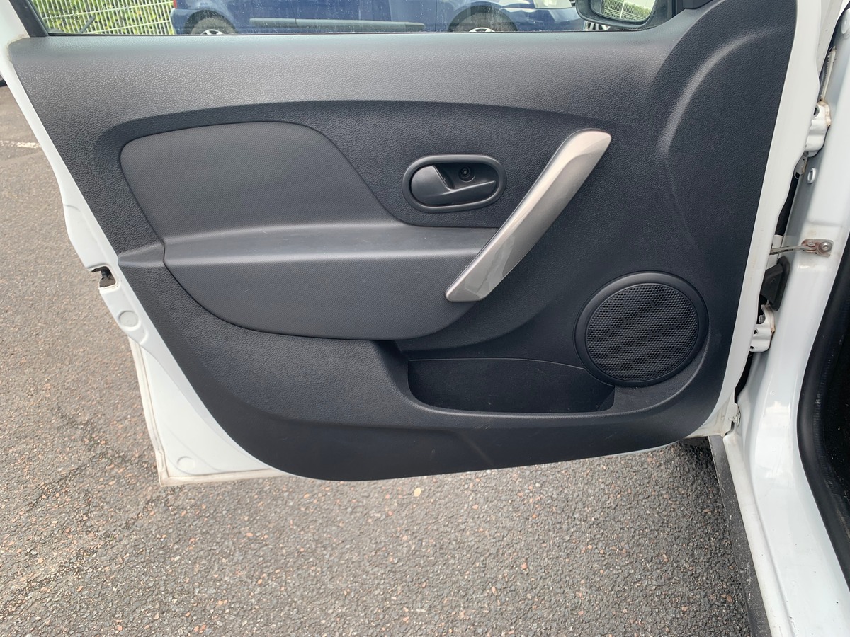 Dacia Sandero Stepway 90 ch | Roue de secours + cric | Aide stationnement Arrière | GPS | Bluetooth