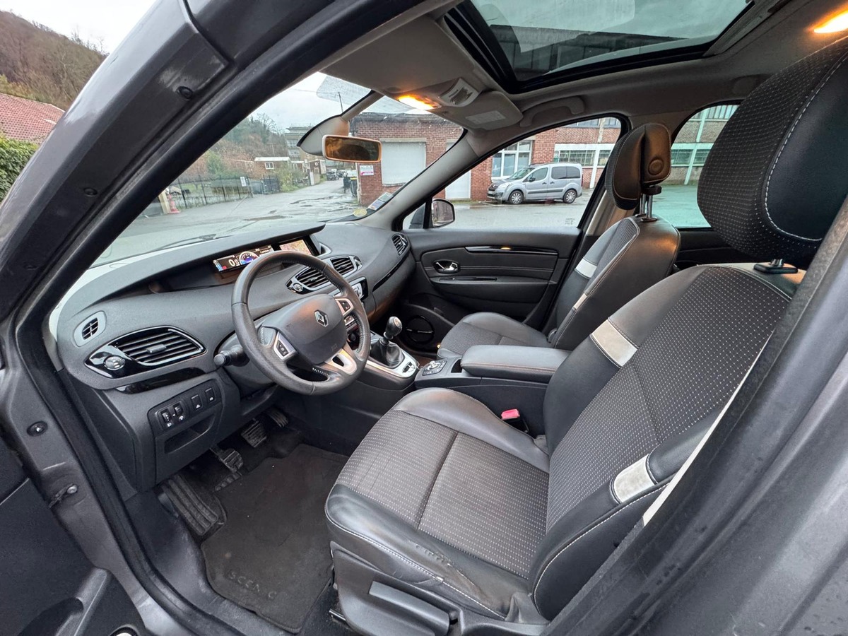 RENAULT Grand Scenic 1.5 DCI 110-7 Places- BOSE Edition-Garantie